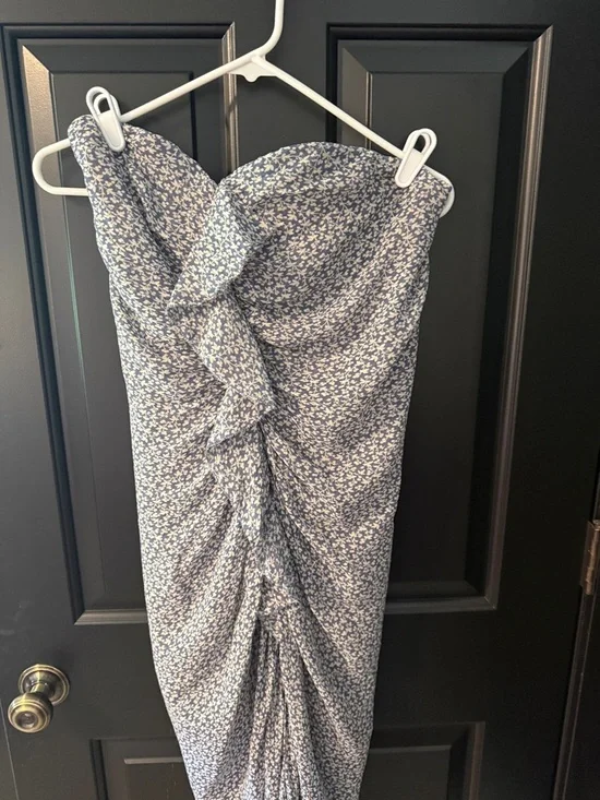 Veronica Beard Blue and White Strapless Ruched Floral Midi Dress - Picture 5 of 12